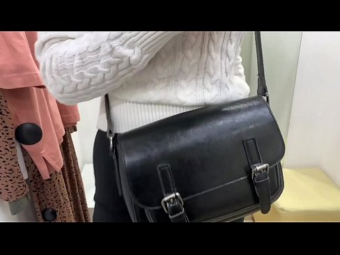 ❤️ Gənc qadın FeralBerry-nin fitinq otağında dildo ilə ictimai masturbasiyası ☑ Sikiş videosu az.sexvideosex.top ️❤